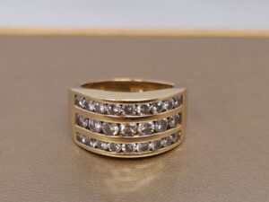 18ct Gold 3 Row Channel Set Diamond Ring (Pre-owned)